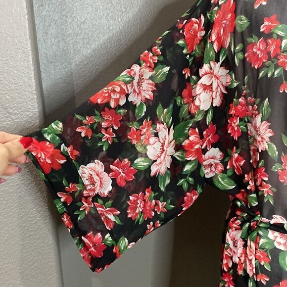 Forever 21 Sheer Rose Robe Kimono Belted Swim Cover Up - Picture 5 of 10